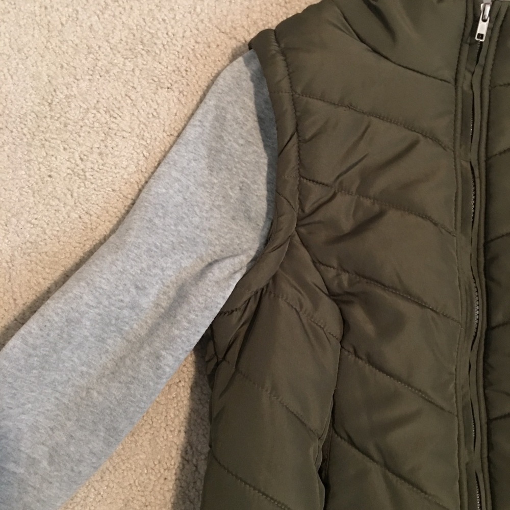 Hooded Jacket - Picture 3 of 7